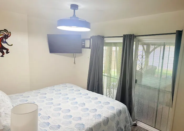 Holiday home 3br 2ba Jacuzzi Putting Close To Airport Tucson