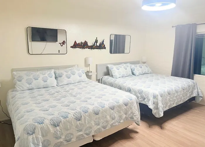 Holiday home 3br 2ba Jacuzzi Putting Close To Airport Tucson
